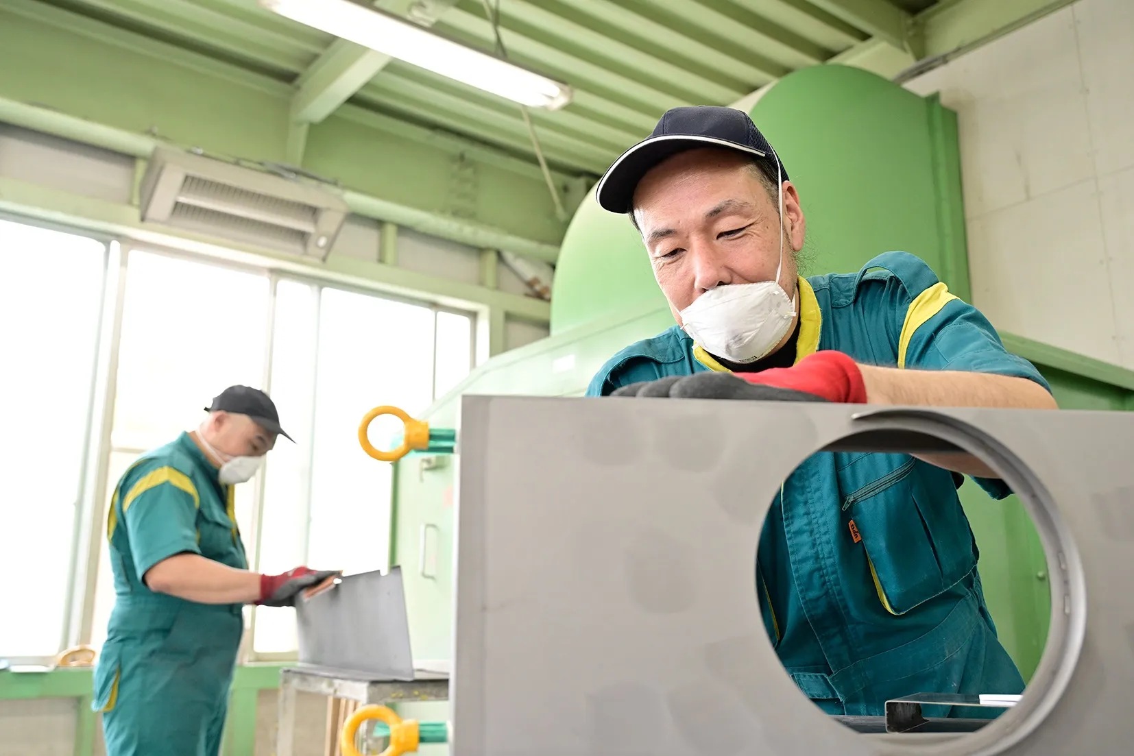 塗装前処理作業